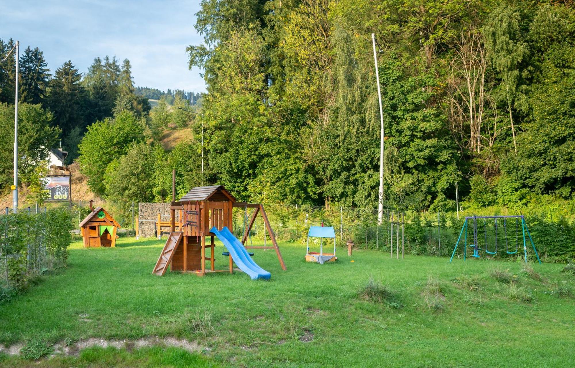 Resort Vrchlabí Buitenkant foto